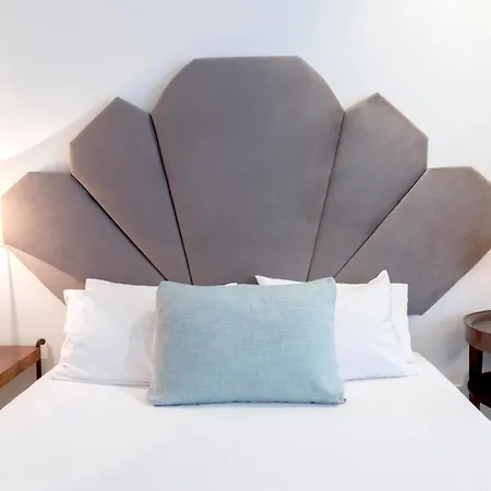 The Art - Homes *